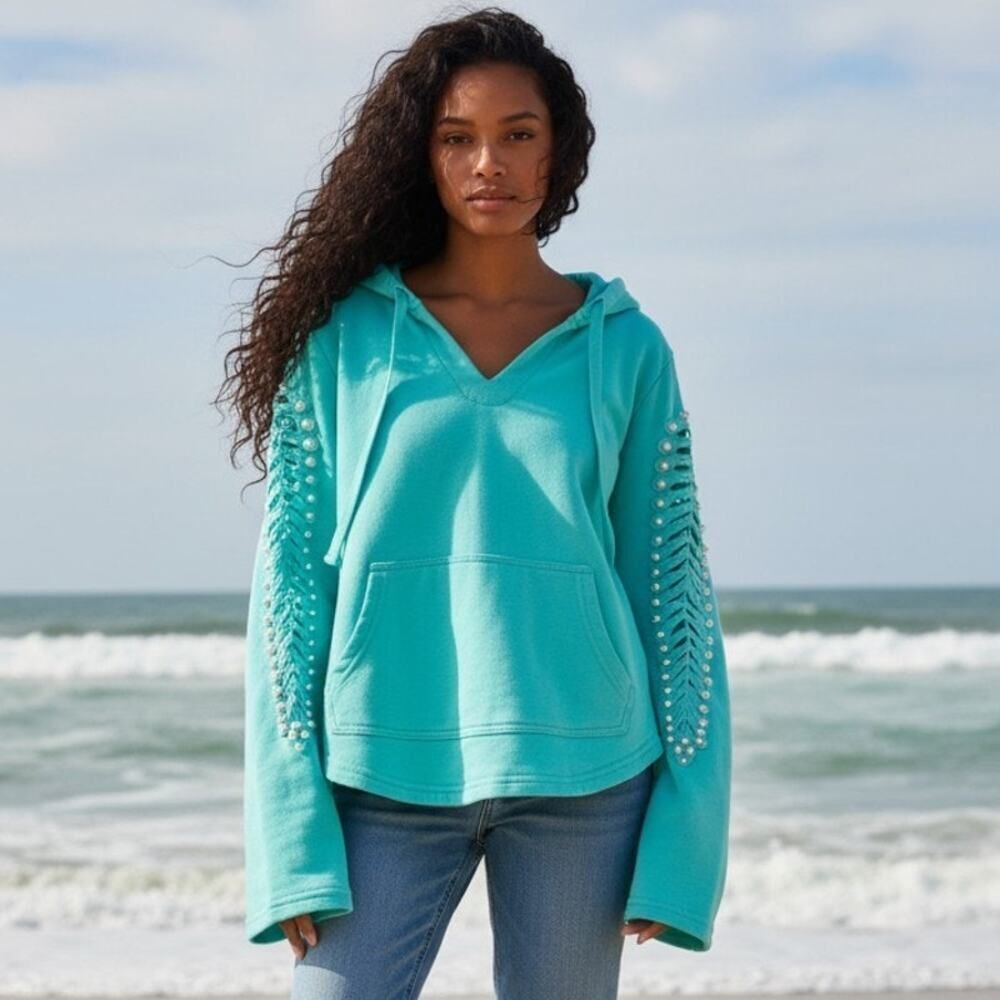 Lovely VENUS Womens Pastel Green Cutout Pearl Embellished Hoodie - Size: 8